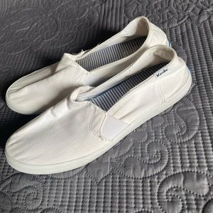 Womens Keds 8.5 White Slip On Sneakers